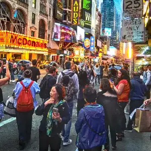 Does the crowd influence you? Does the crowd influence you?